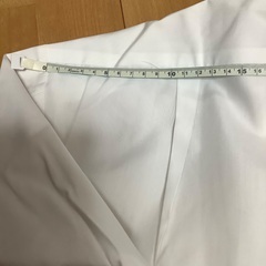 白カッターシャツの画像