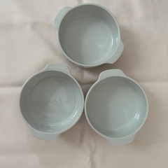 グラタン皿　3枚セット+1枚の画像