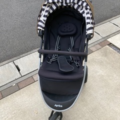 Aprica Ａ型ベビーカー　三輪
