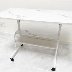 【新品・未使用・半額以下】キャスター付き昇降式テーブル 