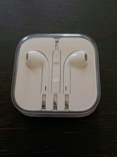 Apple 純正イヤホン　新品未使用品