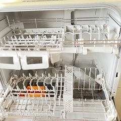 【決まりました🙏】食洗機　食器洗い乾燥機Panasonic パナソニックNP-TR7   6人用 の画像