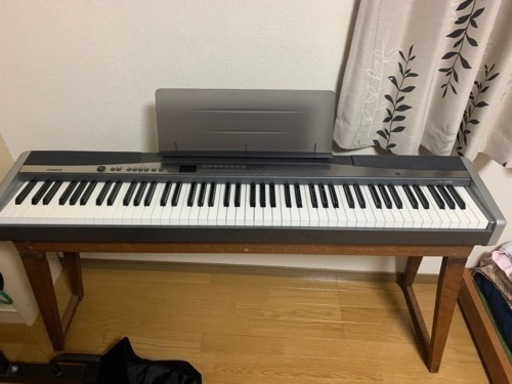 電子ピアノ CASIO px-300 Privia おまけに木製スタンド付きます
