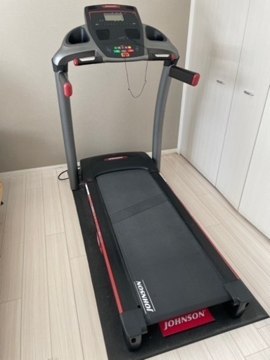 【高性能ルームランナー】2019年製JOHNSON8.1Tランニングマシーン【定価24万円】