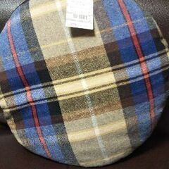 ダイソー300円クッション（新品）差し上げます。