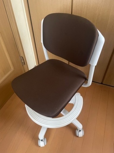 決まりました！　イトーキ　椅子　チェア　学習　ITOKI 美品