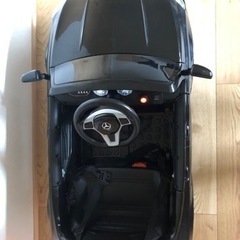 【新品価格15,780円】ベンツ 子ども用 GLA45 電動カー ラジコン【30〜40分走行可能】の画像