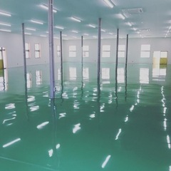塗床職人募集！完全週休2日可能！年1回昇給！未経験でも月収30万円スタート！即勤務可能！の画像