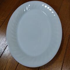 【再々値下げ】ファイヤーキング　スワール　プラッター2皿　ホワイト/ゴールドリムの画像