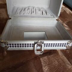 コスメボックスの画像