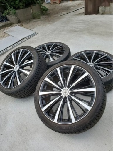 再値下げ！パフォーマンス製19インチ7.5J  タイヤサイズ　225/40ZR19