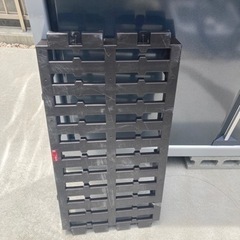 取引中パレット四枚