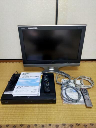 テレビとＢDレコーダーセットです。