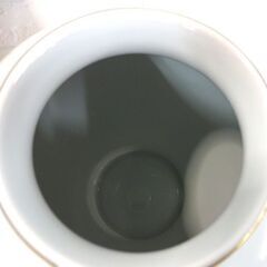 深川製磁 花瓶 胴直径16cm 口直径7.5㎝ 高さ20cm 染錦 牡丹 白 桐箱付き 花びん 札幌市 白石区 東札幌の画像