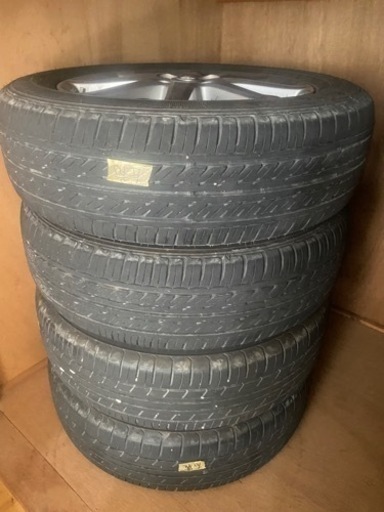 中古タイヤ(4本)
