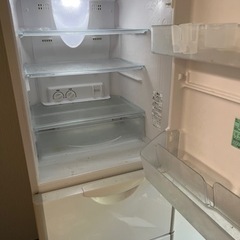 3ドア冷蔵庫の画像