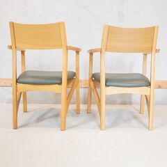 飛騨の清見町に拠点を置いて活動をしていた飛騨清見工房より、ナラ材の