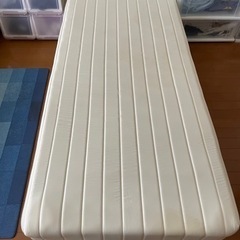 セミシングルベッド　脚付マットレスベッド