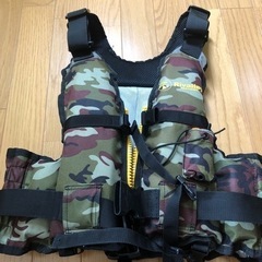 【使用少、美品】ライフジャケット　130〜150 