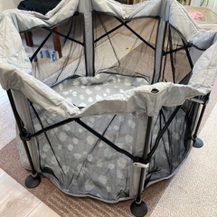 ベビーサークル、ベビーゲート、折り畳み