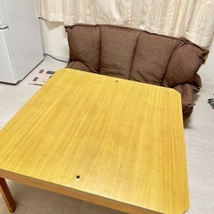 テーブル