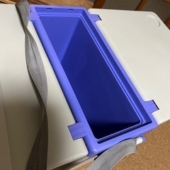 テーブル付クーラーボックス　容量20リットルの画像