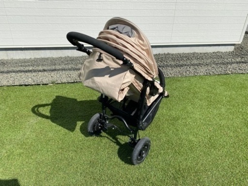 エアバギー ココ ブレーキモデル 3輪ベビーカー  3ヶ月～3歳頃 ベージュ ドリンクホルダー付き AirBuggy COCO 