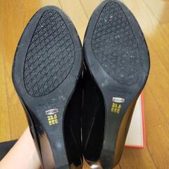 パンプス　黒の画像