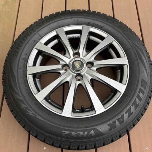 【決まりました】ホイール付き　15インチ　スタッドレスタイヤ4本