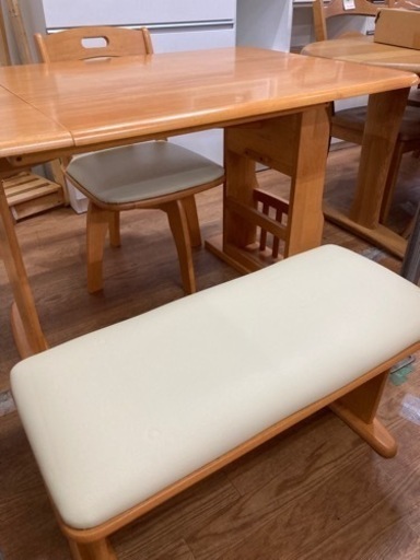 ダイニング4点セット 伸長式 中古