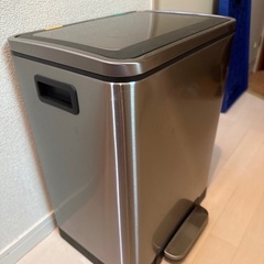 ゴミ箱　Amazonベーシック ゴミ箱