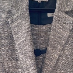 ナチュラルビューティーベーシックスーツの画像