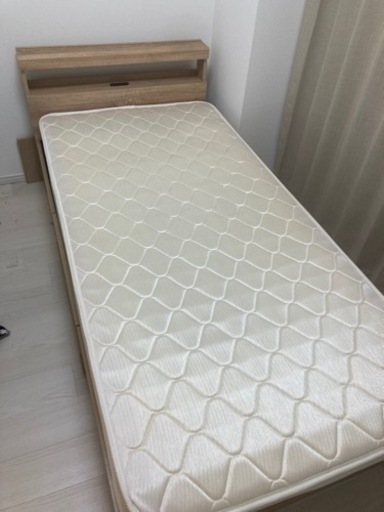 ニトリ　シングルベッド　大容量収納　超美品　マットレスセット