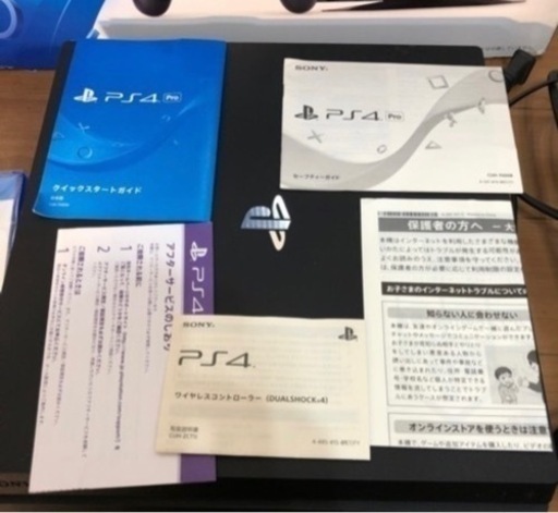 PS4 pro(CUH-7000BB01 ブラック 1TB) 付属品完備(箱あり)+ソフト2個