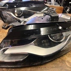アウディA4 8KCDHヘッドライト左右の画像