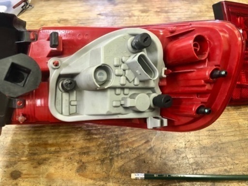 アウディA4アバント　8KCDHテールランプセット