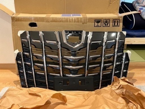 30後期アルファード純正グリル　10日間限定値下げ