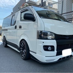 ハイエースバン2.0L人気のホワイト！
