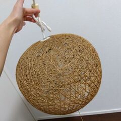 アジアン風　室内灯のカサの画像