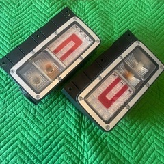 ⭐︎日野純正テール　現行17プロフィア⭐︎ 新車外し！美品！の画像