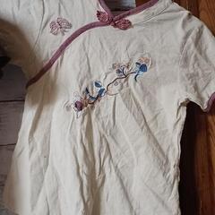 女の子の服の画像