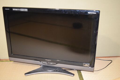 32インチ液晶テレビ　シャープ、AQUOS 2010年製　LC-32SC1  亀山ブランド　Degital　Hivision