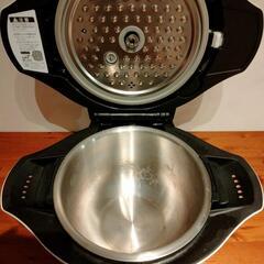 シャープ ヘルシオ ホットクック 電気調理鍋 無水鍋 2.4L 2~6人用 スマホ連携 ホワイト KN-HW24E-Wの画像