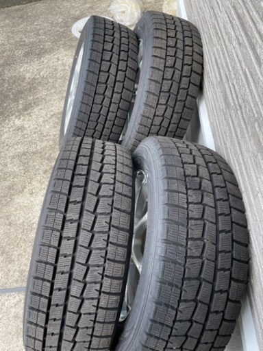 【決まりました】⭐︎215/60R16⭐︎ホイル付きスタッドレスタイヤ！ナット付き