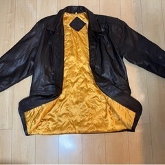 100% レザー ジャケット の画像
