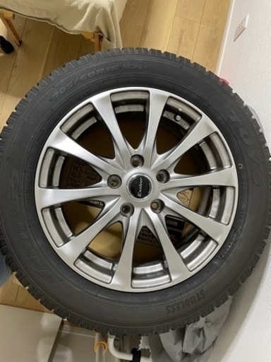 スタッドレスタイヤ