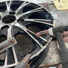 自動車整備時給2000円本日より即日。DIY程度でも板金出来る方特に優遇。の画像