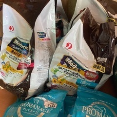 ドッグフード　まとめ売り　約44キロ　餌　期限近いため気になさらない方の画像