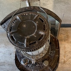 レトロな石油ストーブの画像