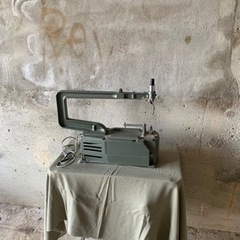 古い糸鋸盤